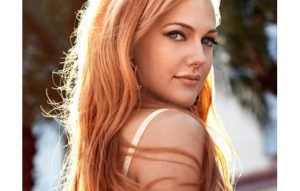 مكياج للبشره البيضاء البرتقاليه