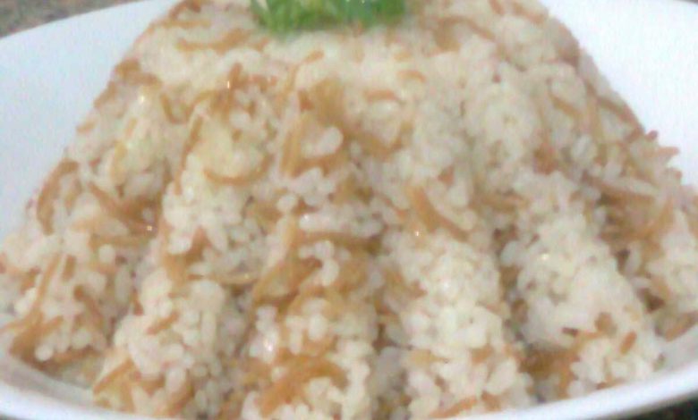 الأرز بالشعرية