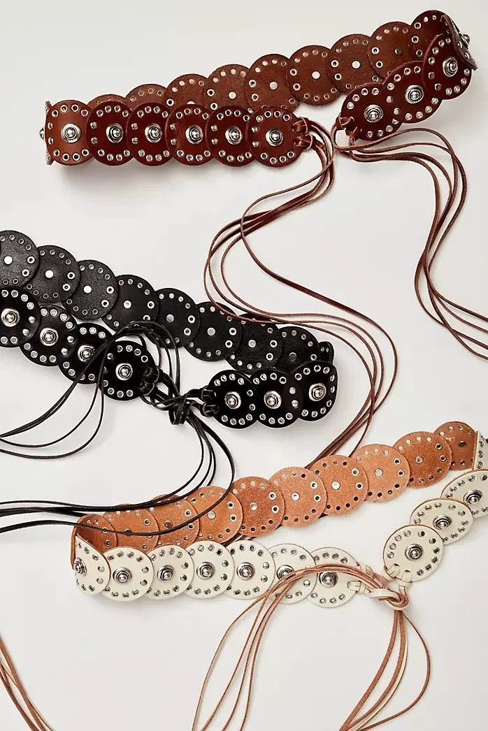 الحزام وأناقة الفستان