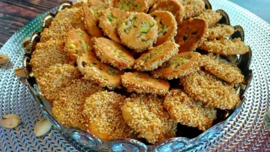 الحلويات المقرمشة بالسمسم