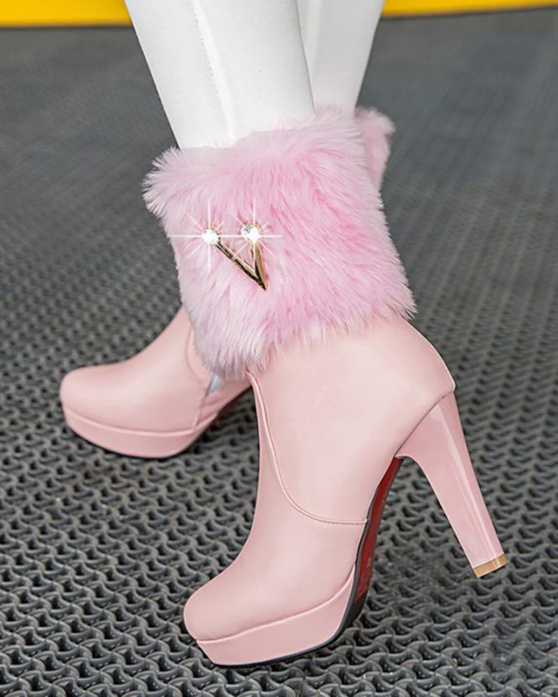 البوت ذو الكعب العالي