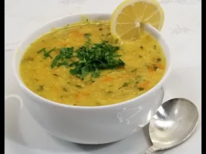 شوربة الشوفان بالخضراوات