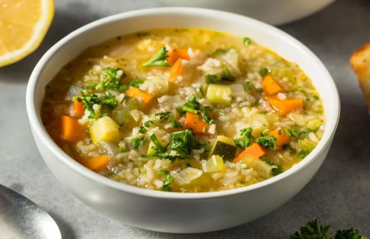 شوربة الشوفان بالخضراوات