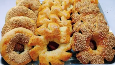 فطائر بالعجوة والسمسم