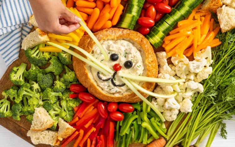 10 أفكار لتشجيع الأطفال على الأكل
