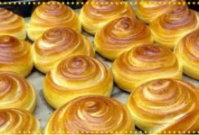 الشوريك بالزبيب والسكر