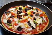 طريقة عمل بيتزا سهلة بدون فرن