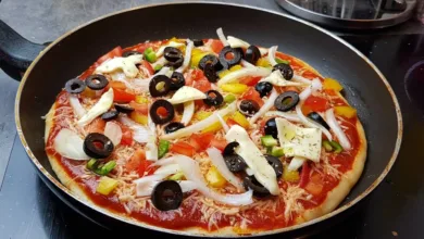 طريقة عمل بيتزا سهلة بدون فرن