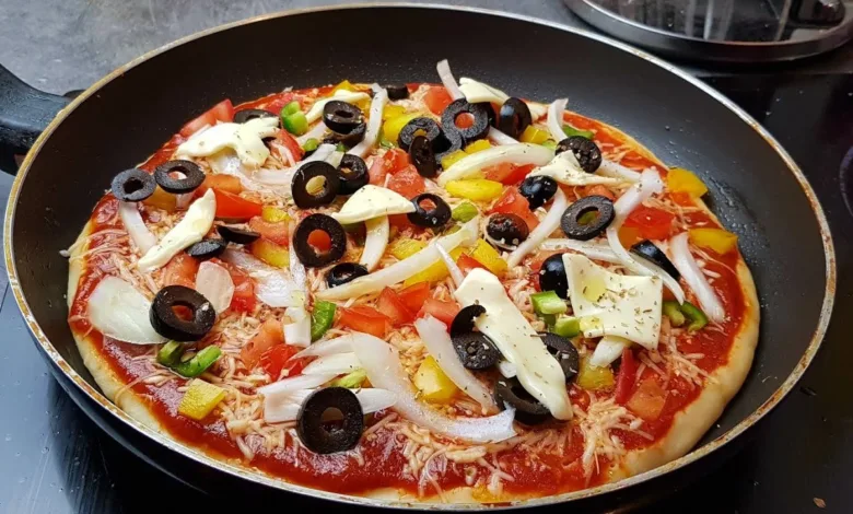 طريقة عمل بيتزا سهلة بدون فرن